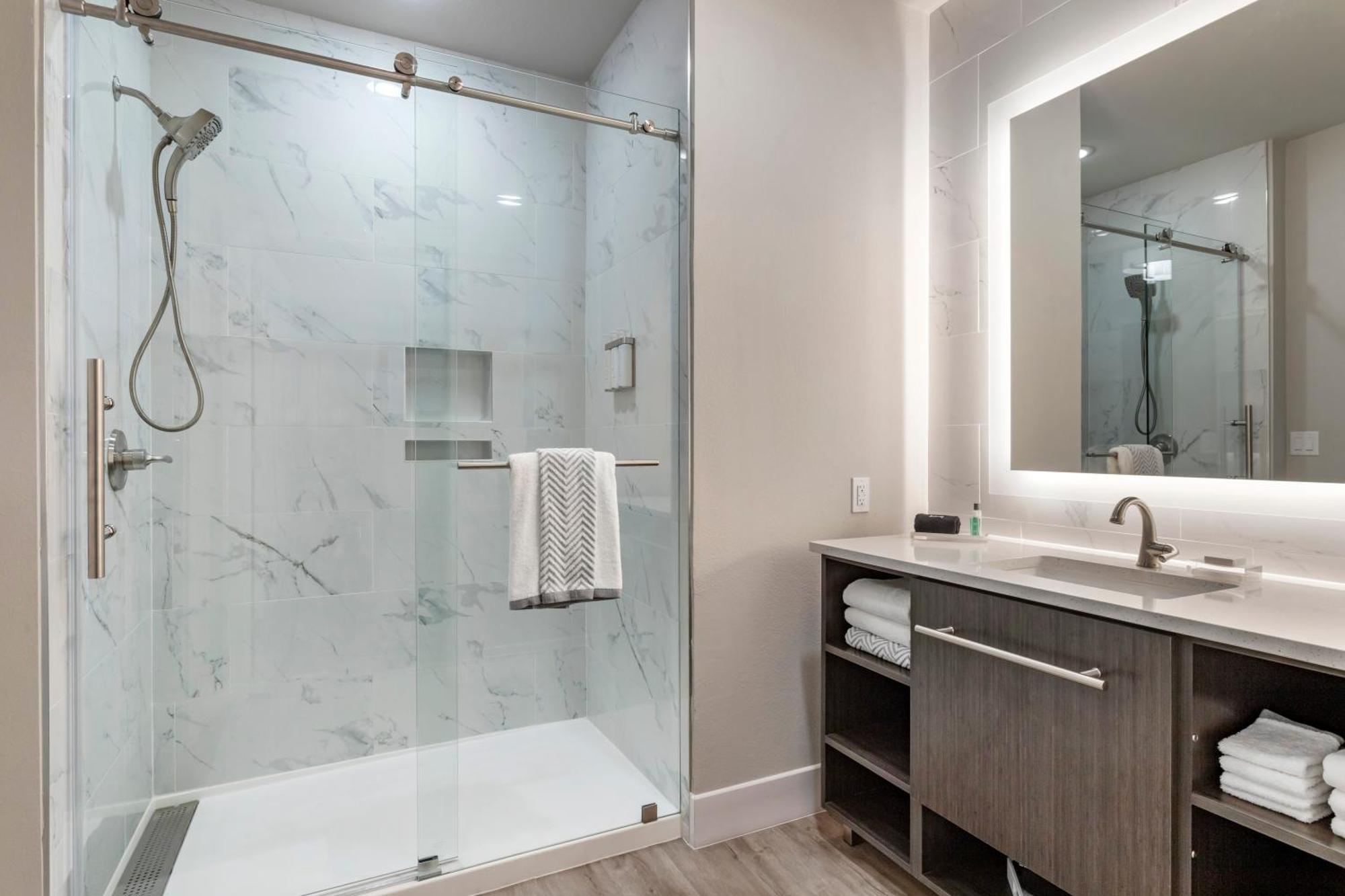 Cambria Hotel Austin Uptown Near The Domain מראה חיצוני תמונה
