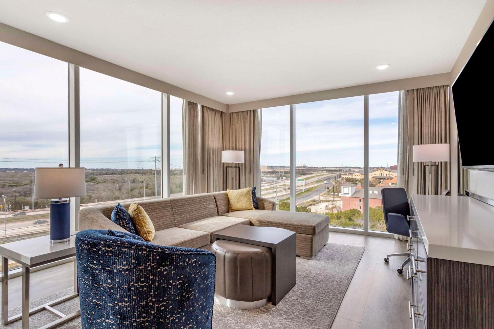 Cambria Hotel Austin Uptown Near The Domain מראה חיצוני תמונה