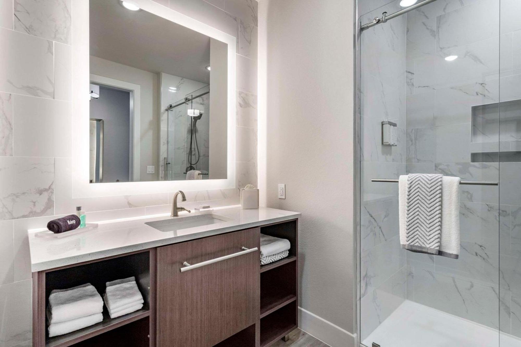 Cambria Hotel Austin Uptown Near The Domain מראה חיצוני תמונה